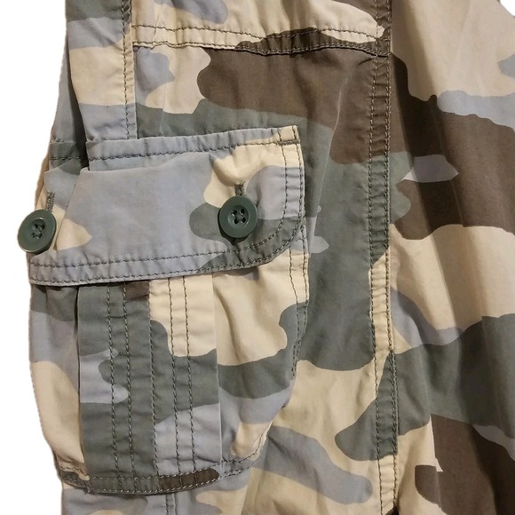Y2K‎ Gap Surplus Camo Cargo Capri  Size  6 Mid Rise Grunge - Picture 6 of 8